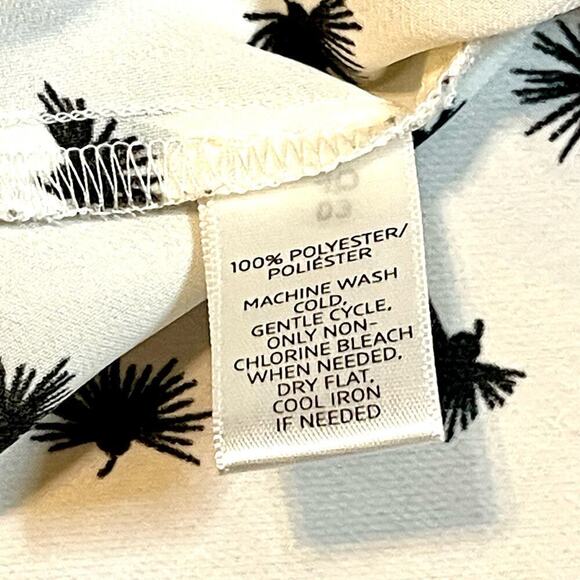 Ann Taylor Loft Off White Semi Sheer Dandelion Flutter Sleeve Blouse Top XSP - Picture 7 of 10